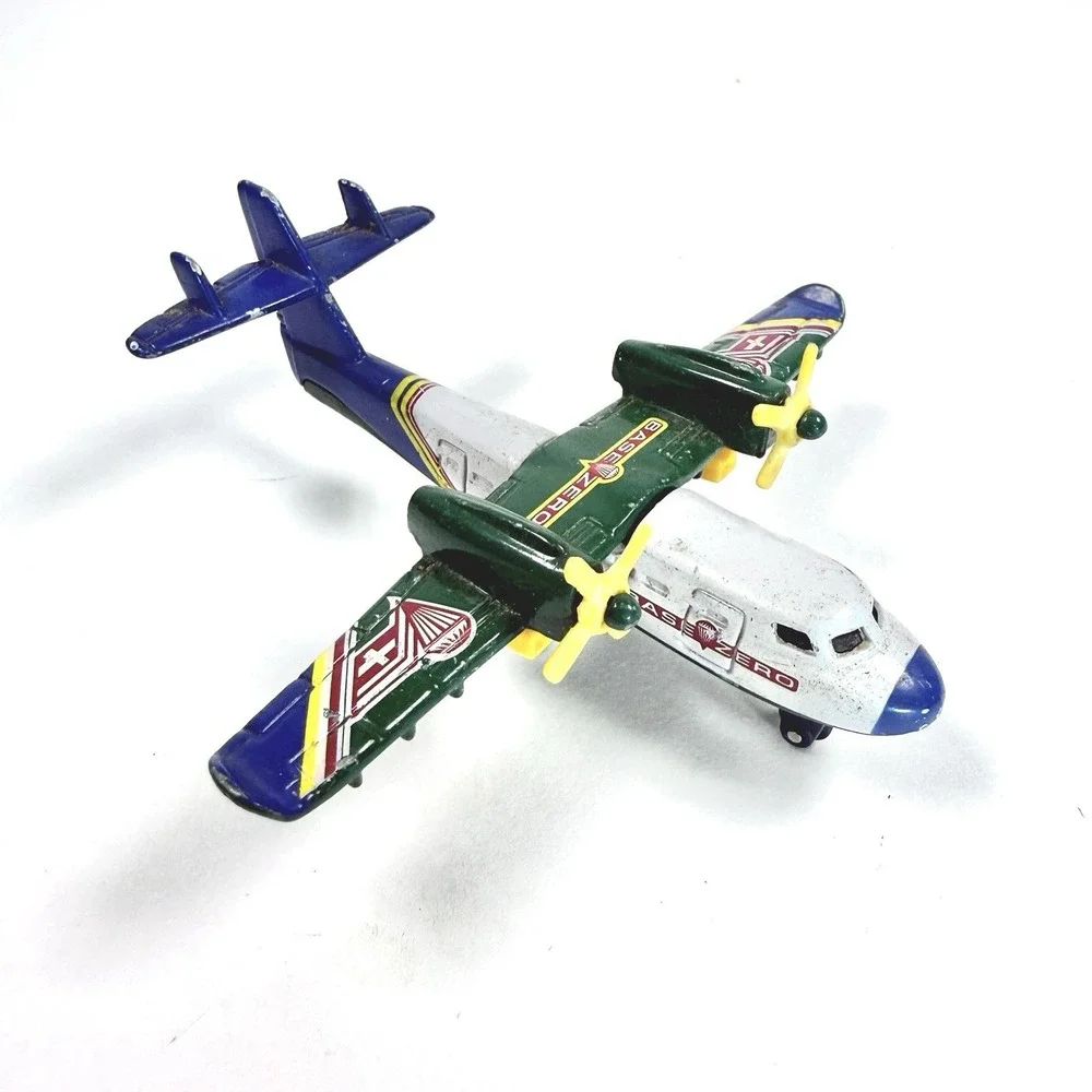 2001 Matchbox Sky Busters Rescue Plane‎ Base Zero Die Cast Airplane Toy